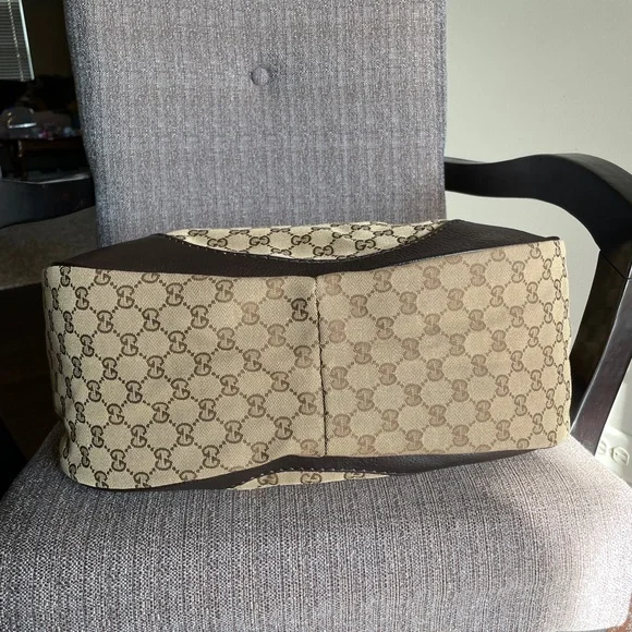 Authentic Gucci bag - Picture 9 of 16